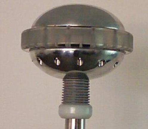 Pararrayos CTS (Charge Transfer System). Basan su principio en la desionización del aire. El objetivo es evitar la saturación de carga electroestática entre la instalación de tierra y la atmósfera que nos rodea, concretamente compensar pacíficamente la diferencia de potencial eléctrico de la zona durante el primer proceso de la formación del rayo.